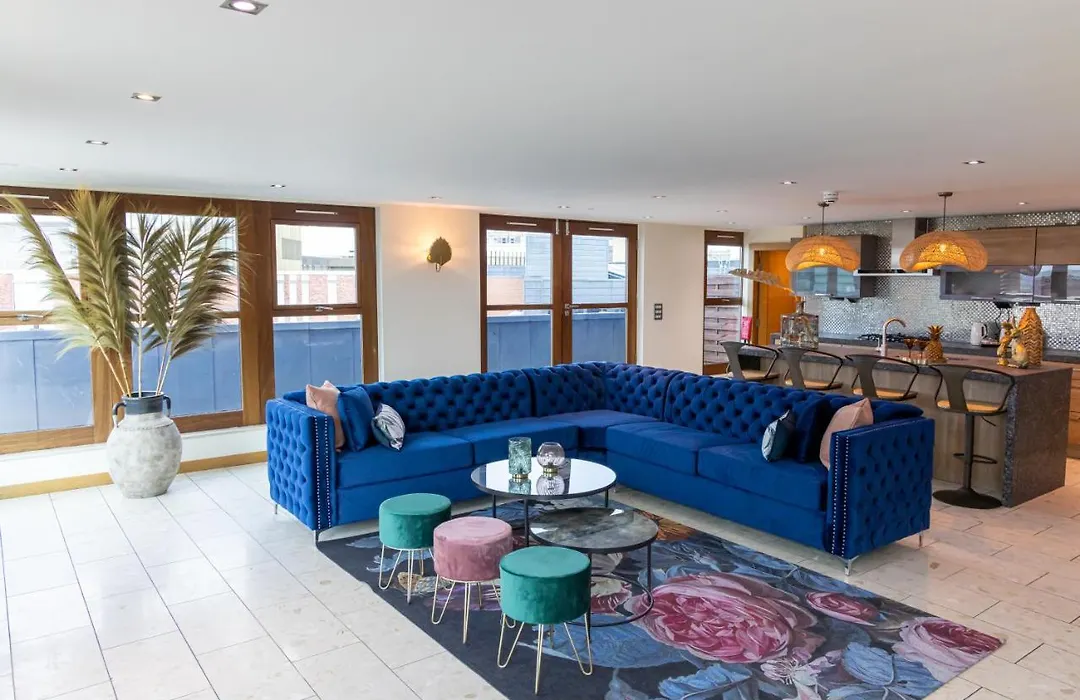Posh Pads - Liverpool 1 - Apart-Hotel-1